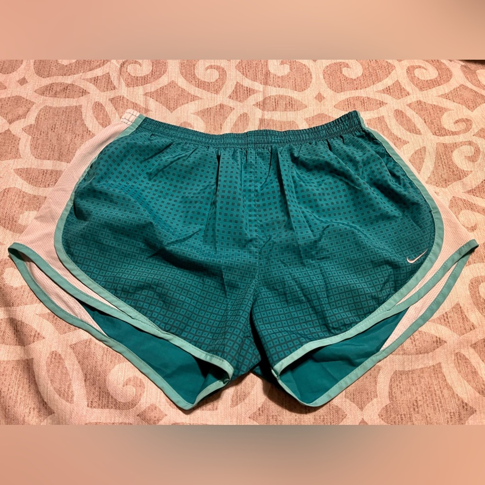 ❌SOLD❌ 
Nike Dry-Fit lined Athletic Shorts